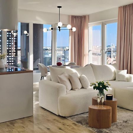 Urban Apartments Luxury Skyline Sokolska Towers 30A, 2 Free Garages, Gym & Sauna, Self Check-In Катовице Экстерьер фото